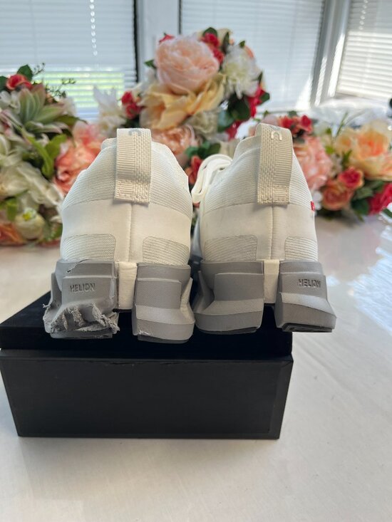 On Cloudswift 3 White Grey Men’s Running Shoes 11M Flawed
